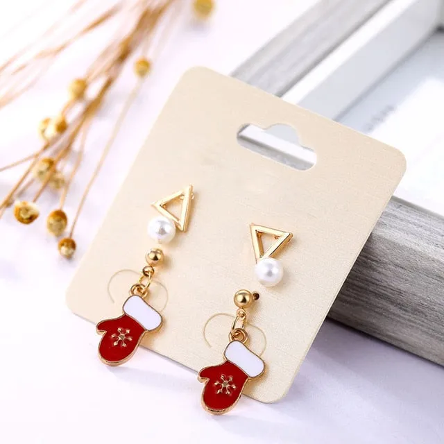 Cheerful Holiday Asymmetric Design Earrings