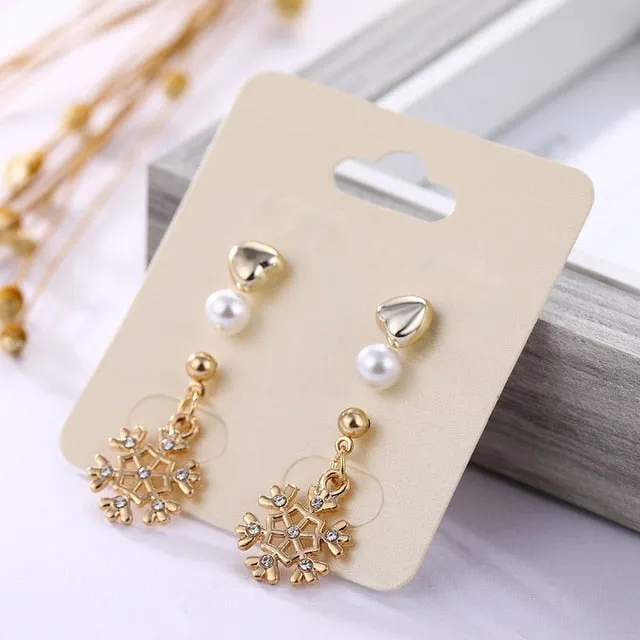 Cheerful Holiday Asymmetric Design Earrings