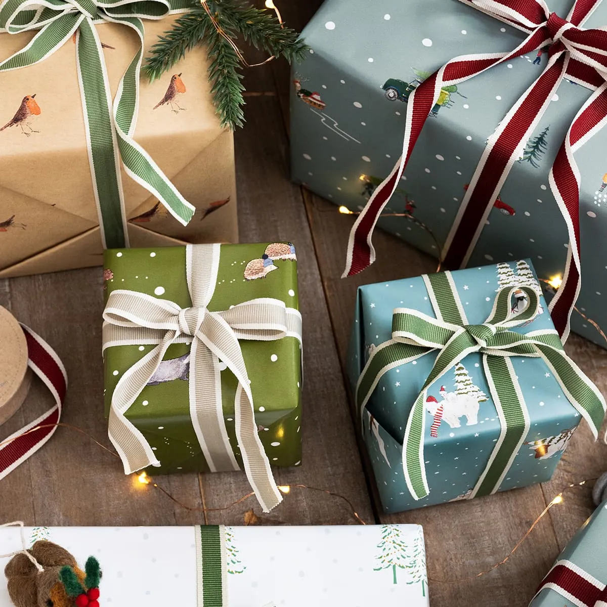 Festive Forest Roll Wrap