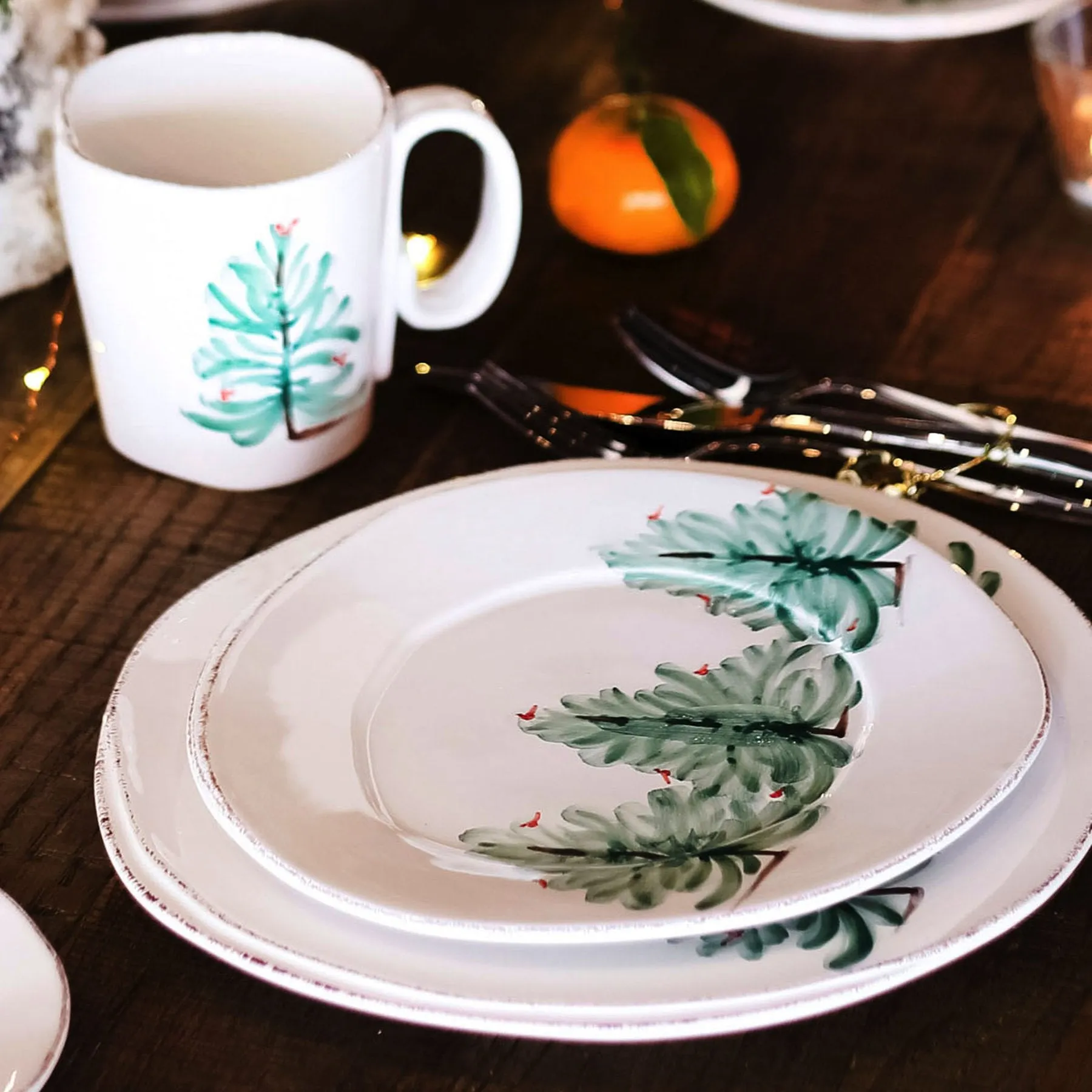 Lastra Holiday European Dinner Plate