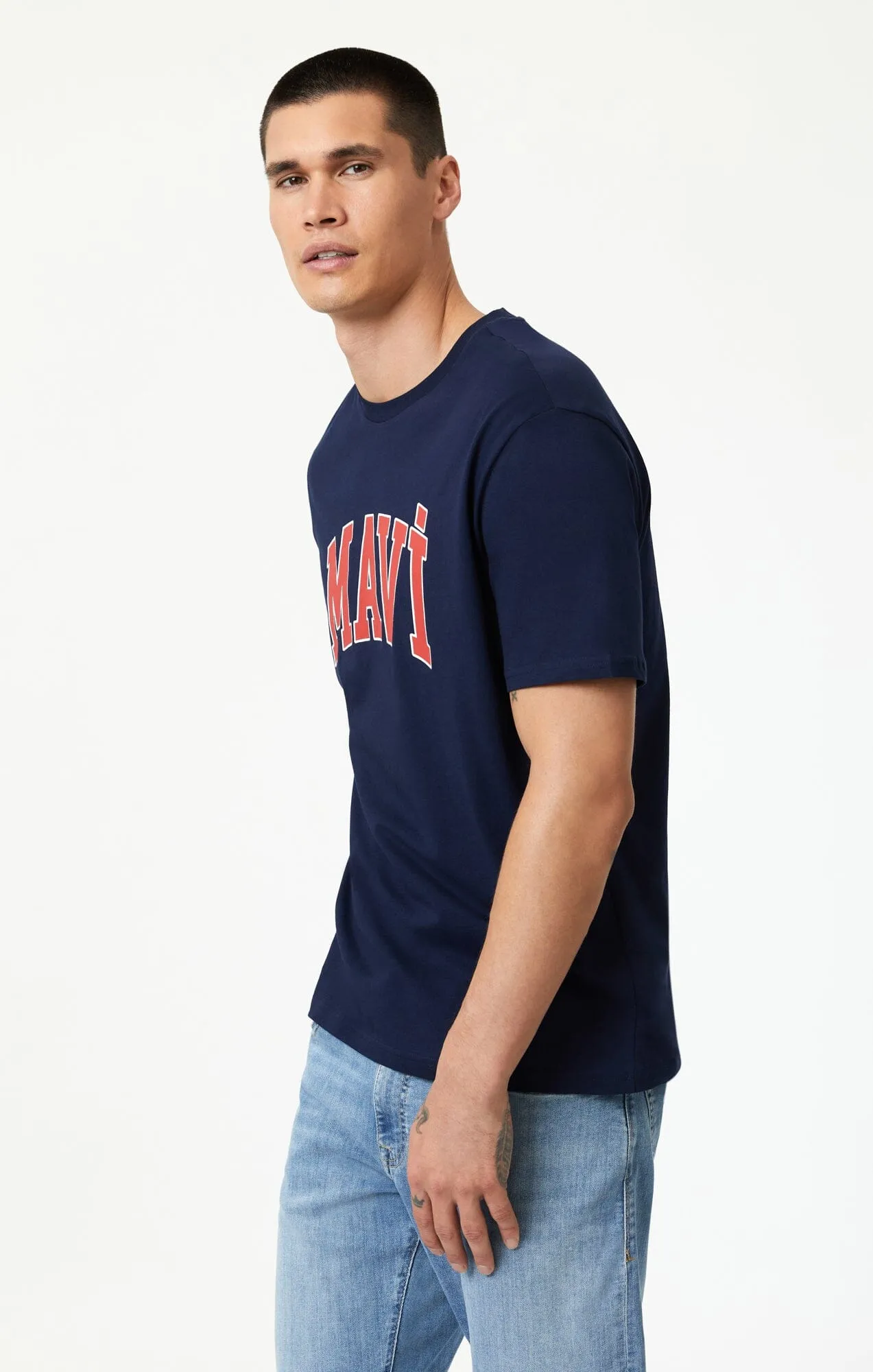 MAVI LOGO T-SHIRT IN MARITIME BLUE