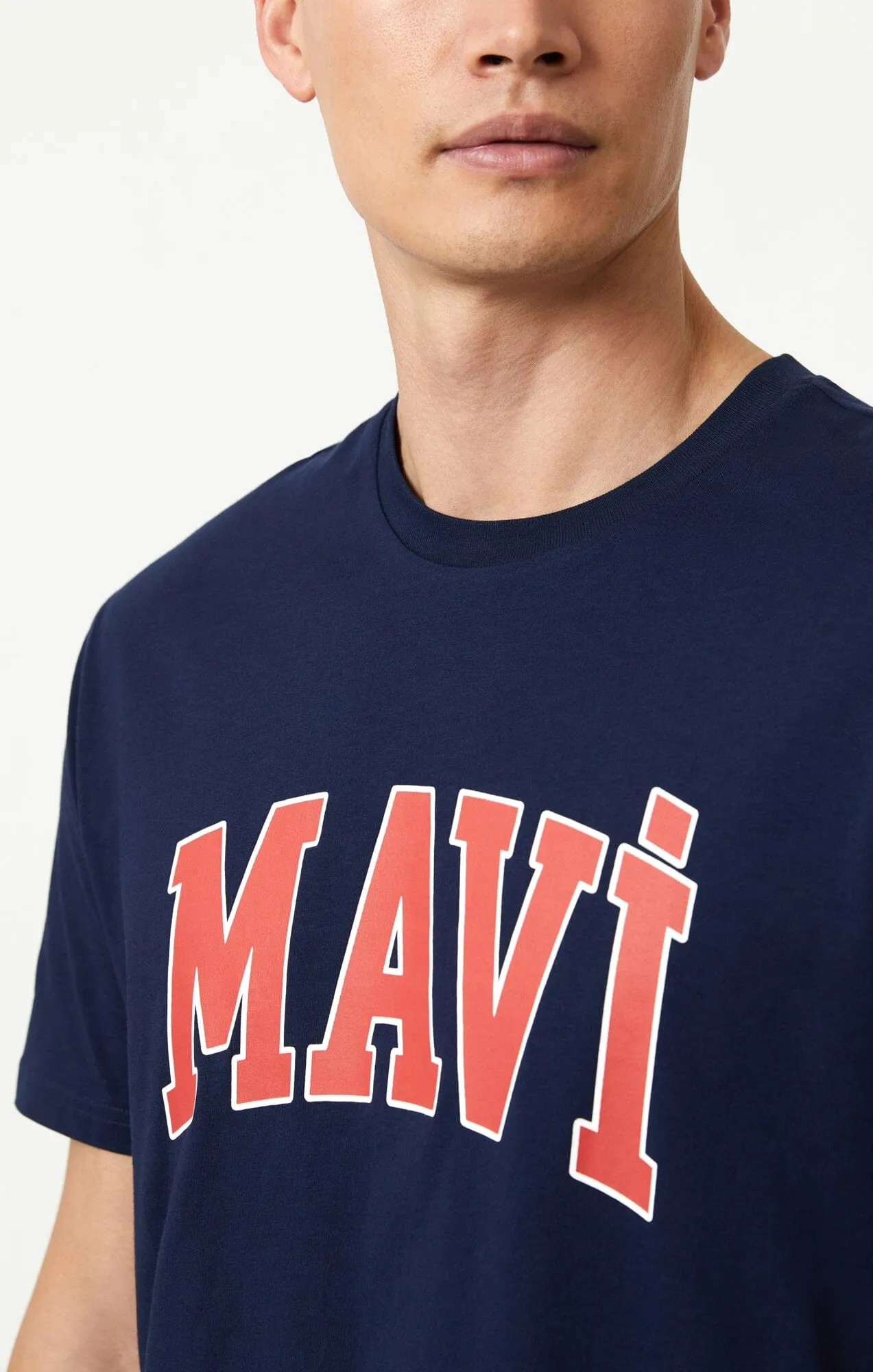 MAVI LOGO T-SHIRT IN MARITIME BLUE