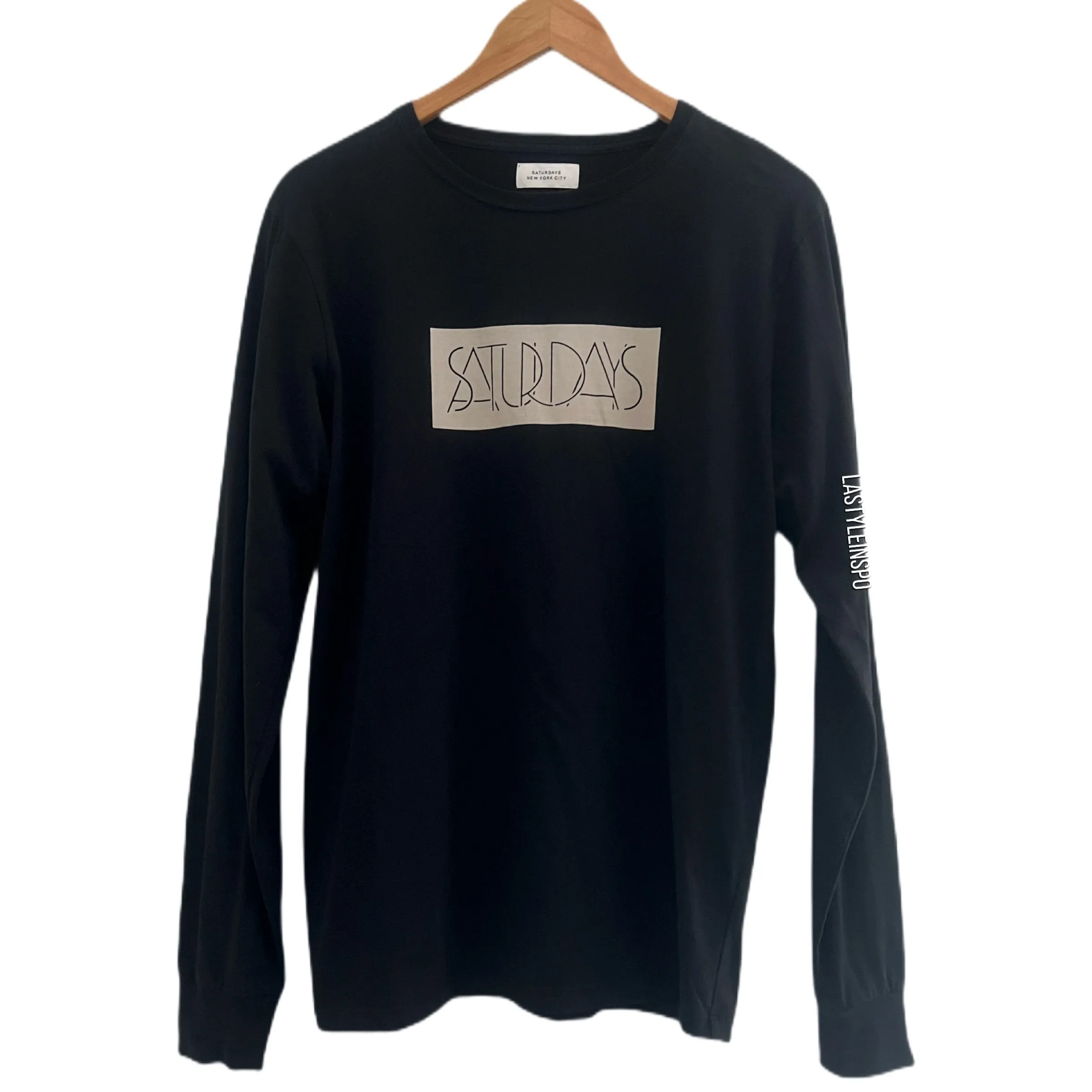 Saturday NYC Mens Long Sleeve Tee Size M