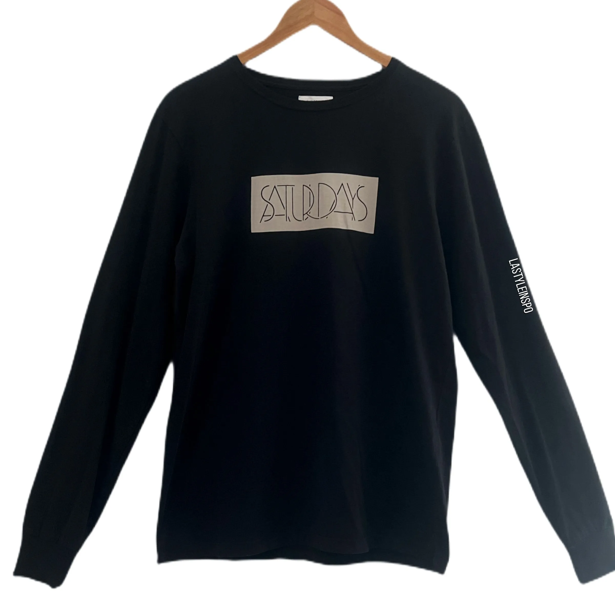 Saturday NYC Mens Long Sleeve Tee Size M