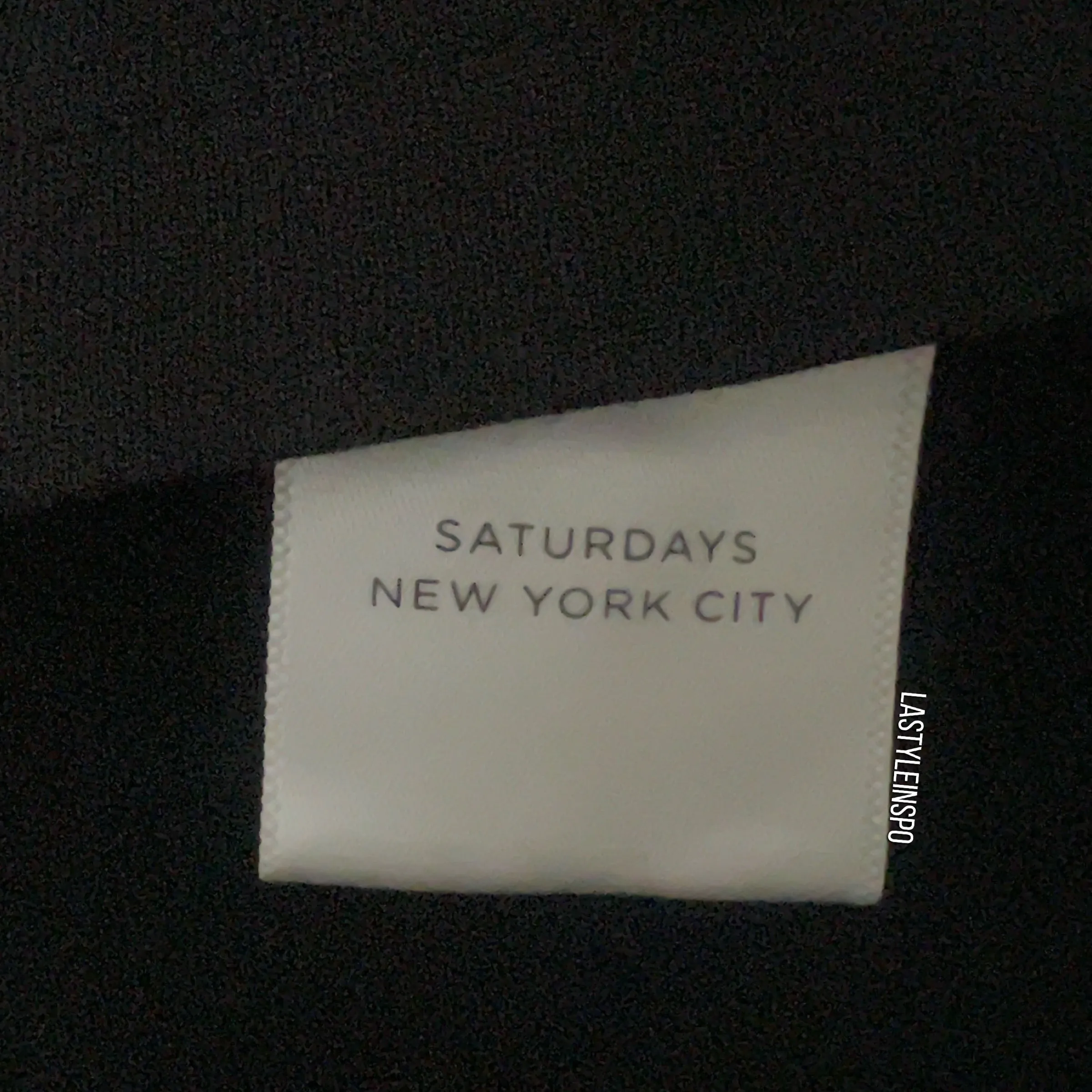 Saturday NYC Mens Long Sleeve Tee Size M