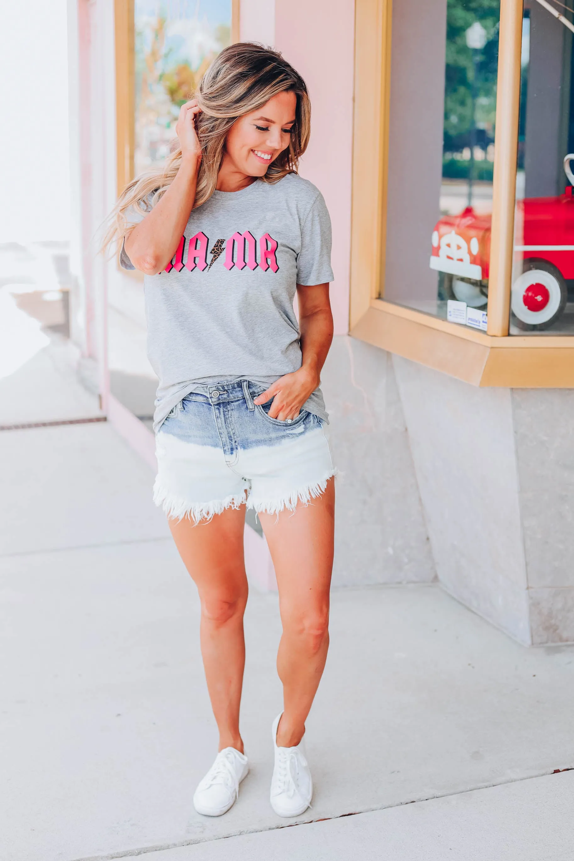 Trendy Mama Graphic Tee - Heather Grey